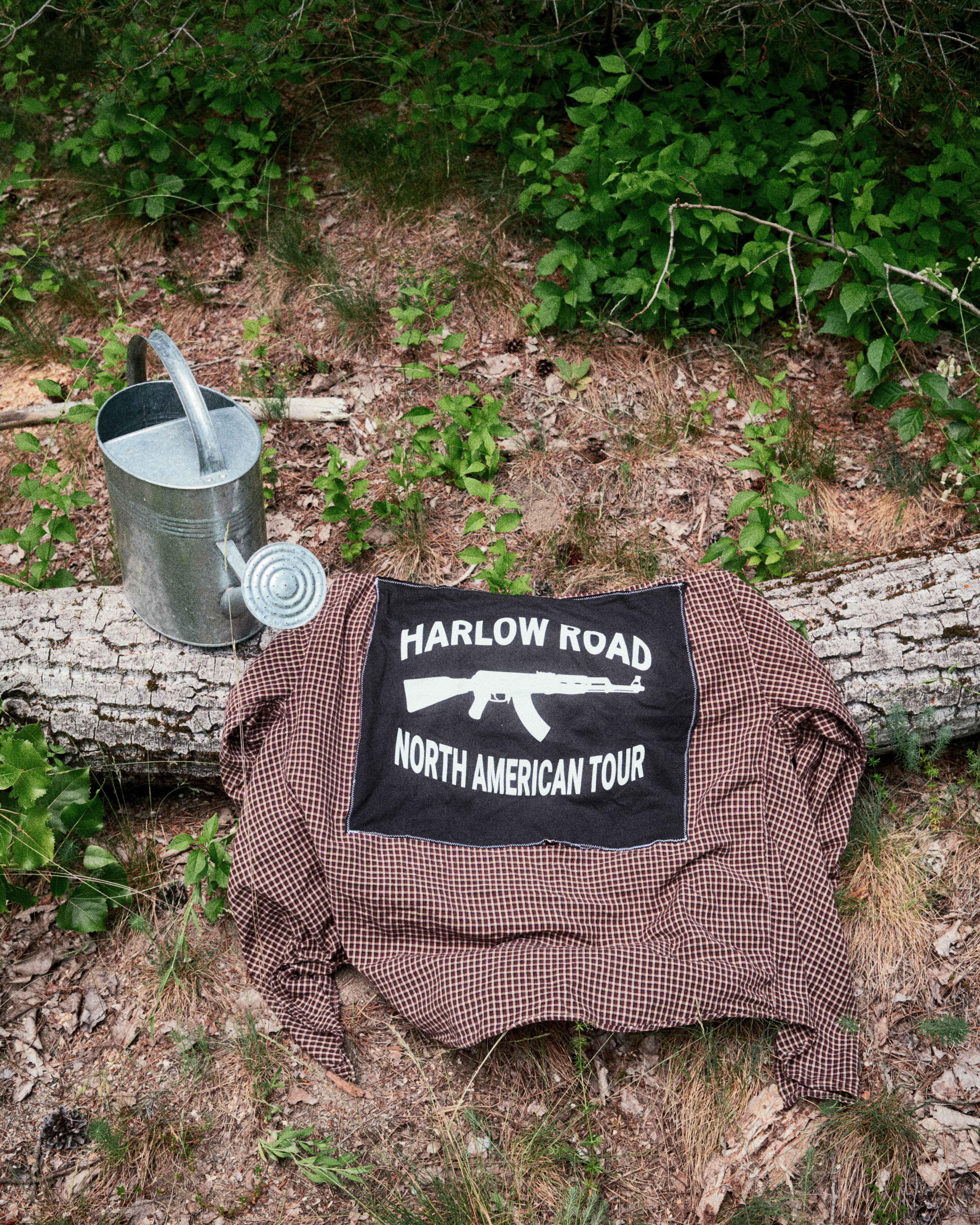 1 of 1 RIPPED AND DISTRESSED Flannel (Large)