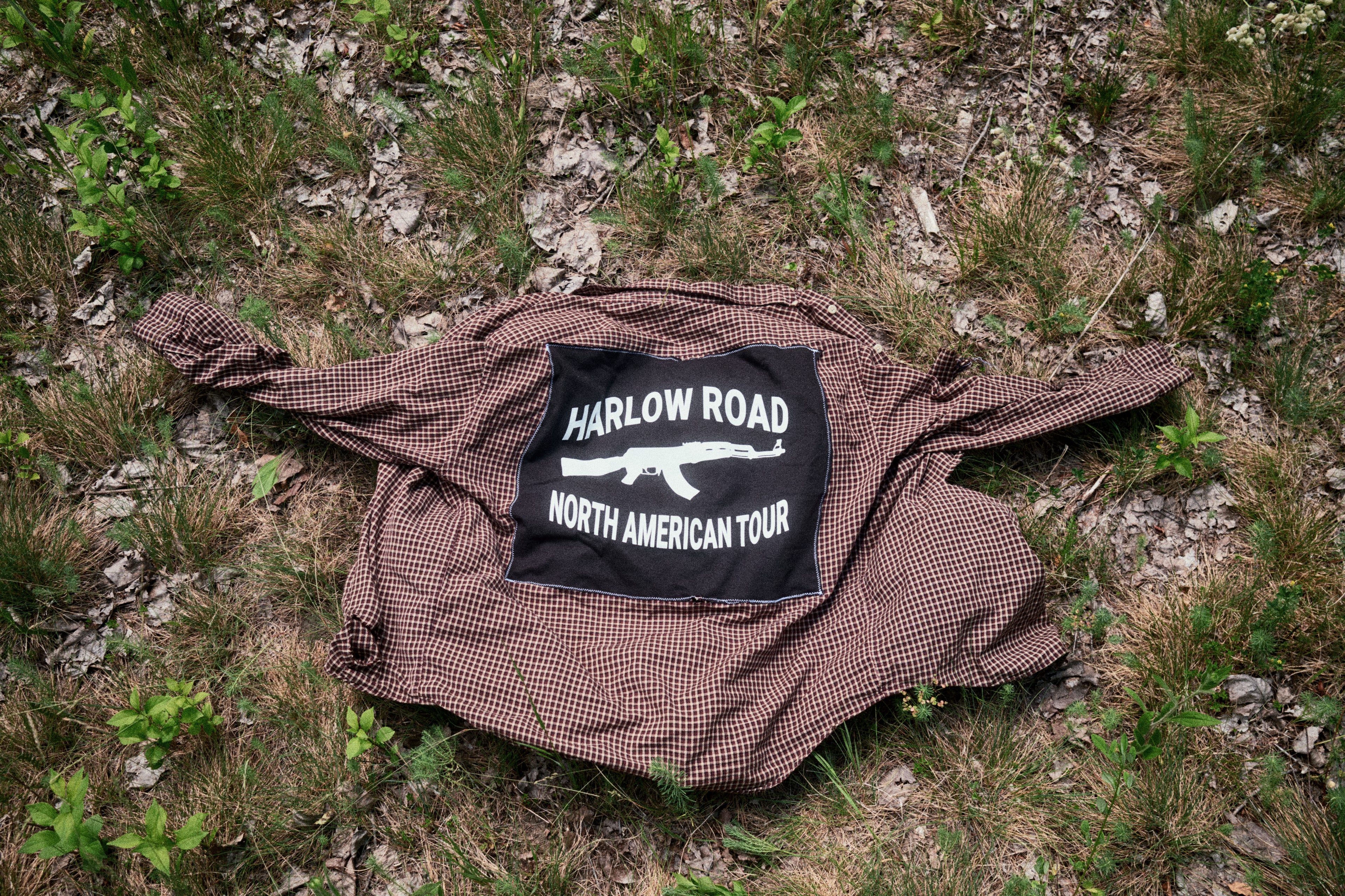1 of 1 RIPPED AND DISTRESSED Flannel (Large)